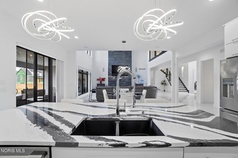 Tiny photo for 1125 Hunting Creek Drive, Perrysburg, OH 43551 (MLS # 10005466)