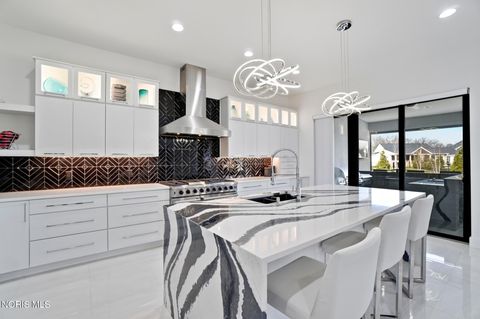 Tiny photo for 1125 Hunting Creek Drive, Perrysburg, OH 43551 (MLS # 10005466)