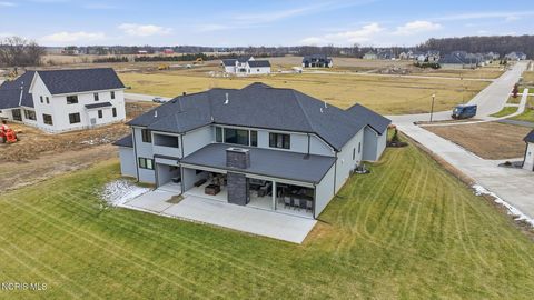 Tiny photo for 1125 Hunting Creek Drive, Perrysburg, OH 43551 (MLS # 10005466)