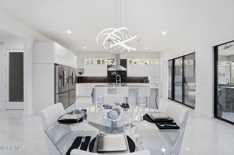 Tiny photo for 1125 Hunting Creek Drive, Perrysburg, OH 43551 (MLS # 10005466)