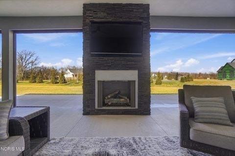 Tiny photo for 1125 Hunting Creek Drive, Perrysburg, OH 43551 (MLS # 10005466)