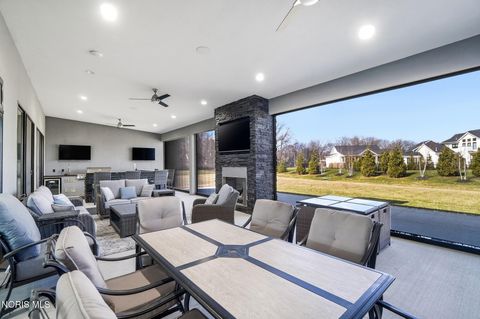 Tiny photo for 1125 Hunting Creek Drive, Perrysburg, OH 43551 (MLS # 10005466)