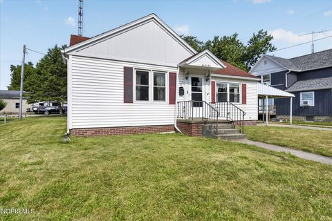 Tiny photo for 209 N Shoop Avenue, Wauseon, OH 43567 (MLS # 10010523)