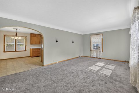 Tiny photo for 209 N Shoop Avenue, Wauseon, OH 43567 (MLS # 10010523)