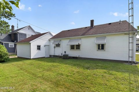 Tiny photo for 209 N Shoop Avenue, Wauseon, OH 43567 (MLS # 10010523)