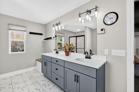 Tiny photo for 938 Wilkshire Drive, Waterville, OH 43566 (MLS # 10000759)