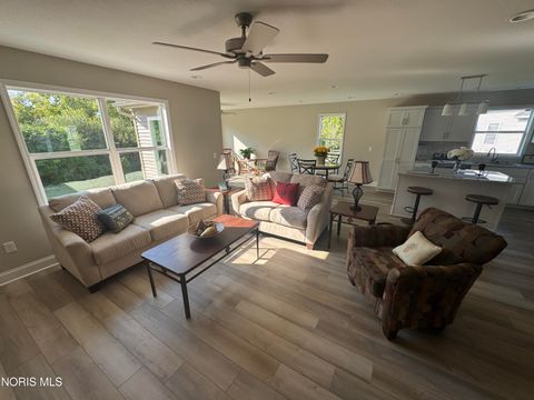 Tiny photo for 1053 Plum Grove Lane, Toledo, OH 43615 (MLS # 10005277)