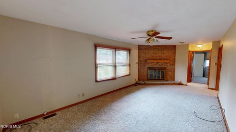 Tiny photo for 231 St. Paul Drive, Fremont, OH 43420 (MLS # 10007247)