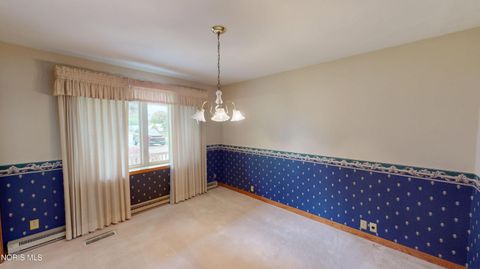 Tiny photo for 231 St. Paul Drive, Fremont, OH 43420 (MLS # 10007247)