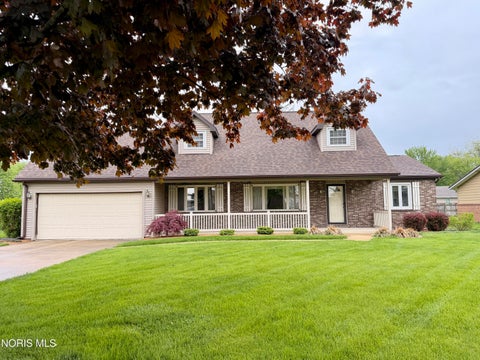 Photo of 231 St. Paul Drive, Fremont, OH 43420 (MLS # 10007247)