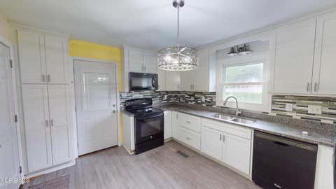 Tiny photo for 231 St. Paul Drive, Fremont, OH 43420 (MLS # 10007247)