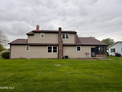 Tiny photo for 231 St. Paul Drive, Fremont, OH 43420 (MLS # 10007247)