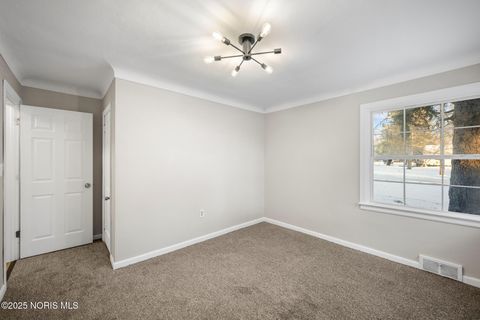 Tiny photo for 5845 Cook Drive, Toledo, OH 43615 (MLS # 10002119)