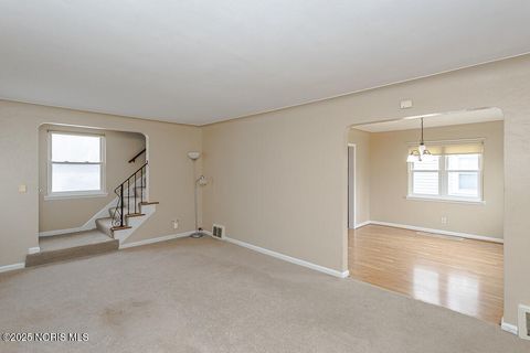 Tiny photo for 1230 Corbin Road, Toledo, OH 43612 (MLS # 10002483)