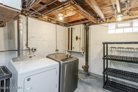 Tiny photo for 1230 Corbin Road, Toledo, OH 43612 (MLS # 10002483)