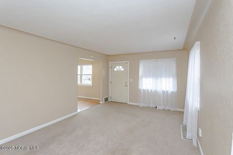 Tiny photo for 1230 Corbin Road, Toledo, OH 43612 (MLS # 10002483)