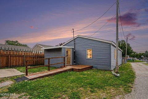 Tiny photo for 3703 149th Street, Toledo, OH 43611 (MLS # 10007811)