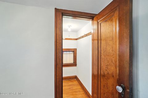 Tiny photo for 29 Lemoyne Road, Northwood, OH 43619 (MLS # 10003010)