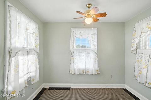 Tiny photo for 29 Lemoyne Road, Northwood, OH 43619 (MLS # 10003010)