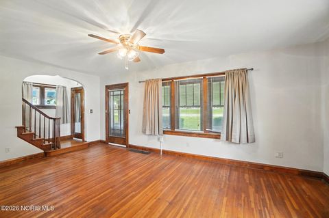 Tiny photo for 29 Lemoyne Road, Northwood, OH 43619 (MLS # 10003010)