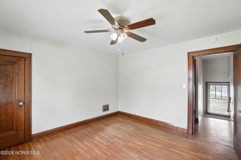 Tiny photo for 29 Lemoyne Road, Northwood, OH 43619 (MLS # 10003010)