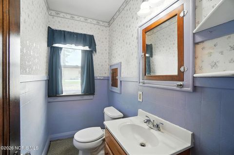 Tiny photo for 29 Lemoyne Road, Northwood, OH 43619 (MLS # 10003010)