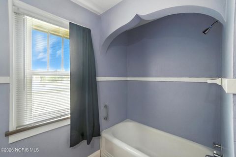 Tiny photo for 29 Lemoyne Road, Northwood, OH 43619 (MLS # 10003010)