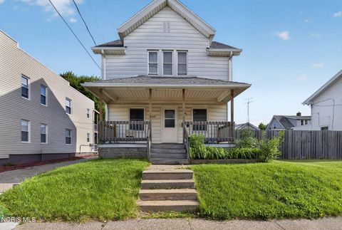Photo of 1415 Navarre Avenue, Toledo, OH 43605 (MLS # 10008214)