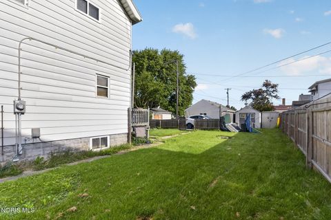 Tiny photo for 1415 Navarre Avenue, Toledo, OH 43605 (MLS # 10008214)