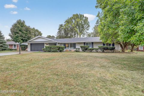 Tiny photo for 3607 Roberta Drive, Toledo, OH 43614 (MLS # 10000230)
