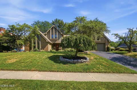 Photo of 6122 Henthorne Drive, Maumee, OH 43537 (MLS # 10010801)