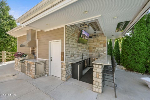 Tiny photo for 5965 Snowlight Court, Sylvania, OH 43560 (MLS # 10012366)