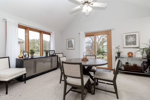 Tiny photo for 934 Mallard Drive, Oregon, OH 43616 (MLS # 10001842)