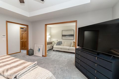 Tiny photo for 934 Mallard Drive, Oregon, OH 43616 (MLS # 10001842)