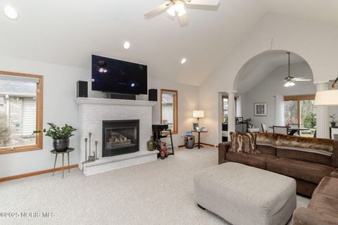 Tiny photo for 934 Mallard Drive, Oregon, OH 43616 (MLS # 10001842)