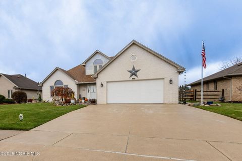 Tiny photo for 934 Mallard Drive, Oregon, OH 43616 (MLS # 10001842)