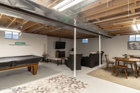 Tiny photo for 934 Mallard Drive, Oregon, OH 43616 (MLS # 10001842)