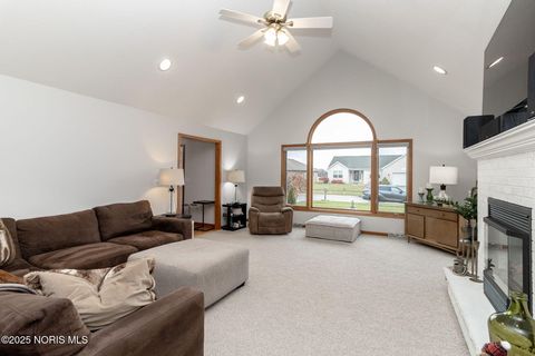 Tiny photo for 934 Mallard Drive, Oregon, OH 43616 (MLS # 10001842)