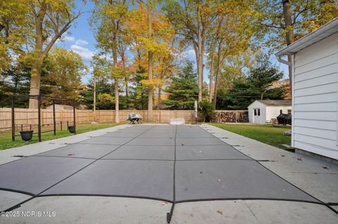 Tiny photo for 5264 Fairgreen Drive, Toledo, OH 43613 (MLS # 10001048)