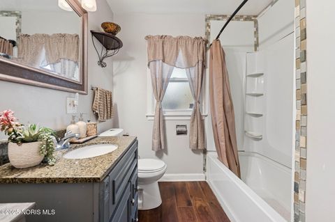 Tiny photo for 5264 Fairgreen Drive, Toledo, OH 43613 (MLS # 10001048)