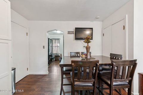 Tiny photo for 5264 Fairgreen Drive, Toledo, OH 43613 (MLS # 10001048)