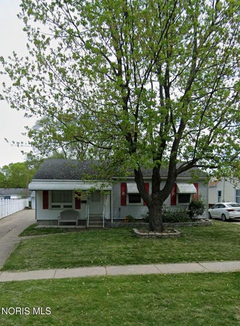 Photo of 5328 Elaine Drive, Toledo, OH 43613 (MLS # 10006107)