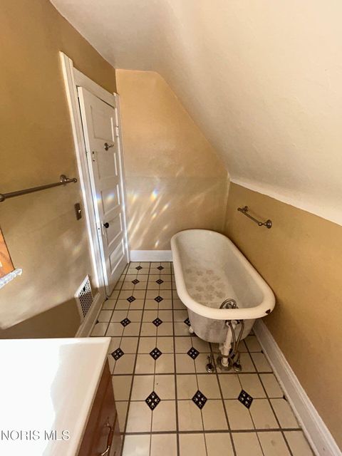 Tiny photo for 1508 Albert Street, Toledo, OH 43605 (MLS # 10004266)