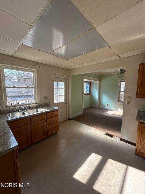 Tiny photo for 1508 Albert Street, Toledo, OH 43605 (MLS # 10004266)