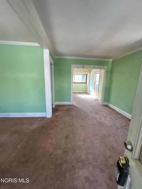 Tiny photo for 1508 Albert Street, Toledo, OH 43605 (MLS # 10004266)