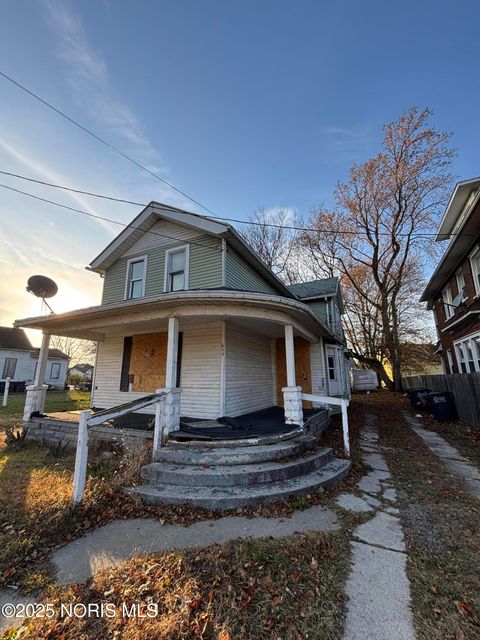 Photo of 635 N Detroit Avenue, Toledo, OH 43607 (MLS # 10001530)