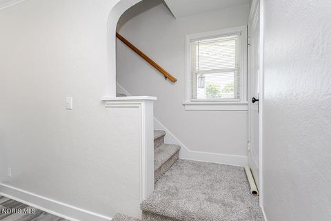 Tiny photo for 2149 Westbrook Drive, Toledo, OH 43613 (MLS # 10008361)