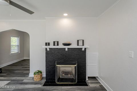 Tiny photo for 2149 Westbrook Drive, Toledo, OH 43613 (MLS # 10008361)