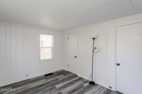 Tiny photo for 2149 Westbrook Drive, Toledo, OH 43613 (MLS # 10008361)
