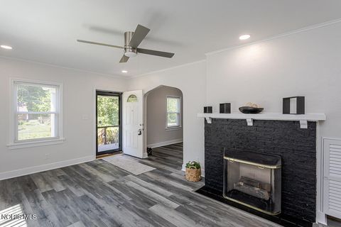 Tiny photo for 2149 Westbrook Drive, Toledo, OH 43613 (MLS # 10008361)
